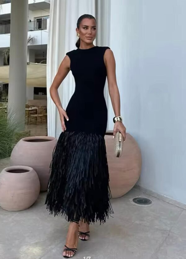 Tassels Hem Knitted Long Dress Sexy Backless Sleeveless