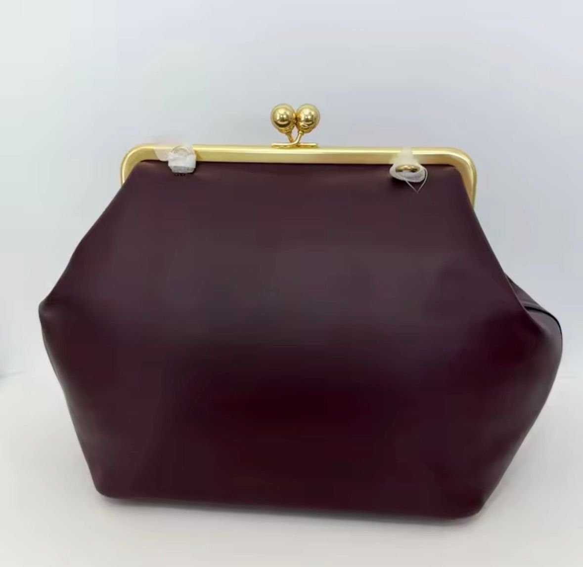 Classic Large Capacity Kisslock Frame Clip Bag