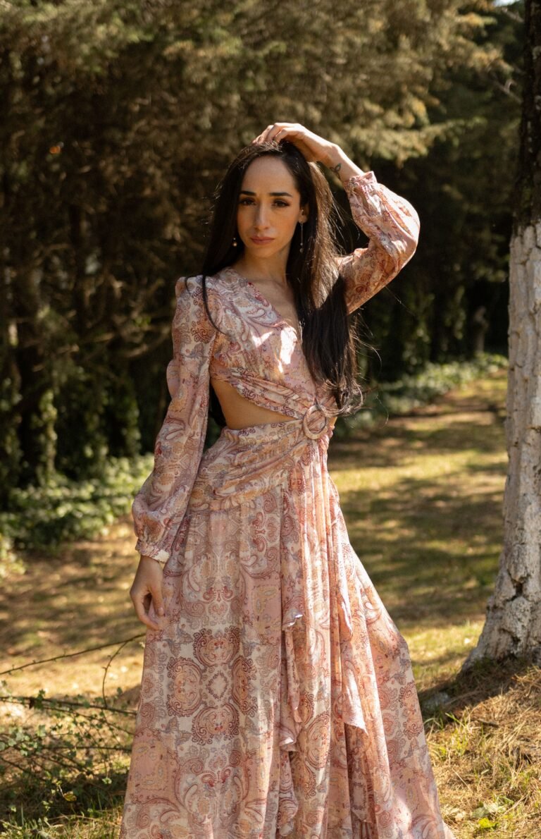Best Maxi Dresses for Petite Women